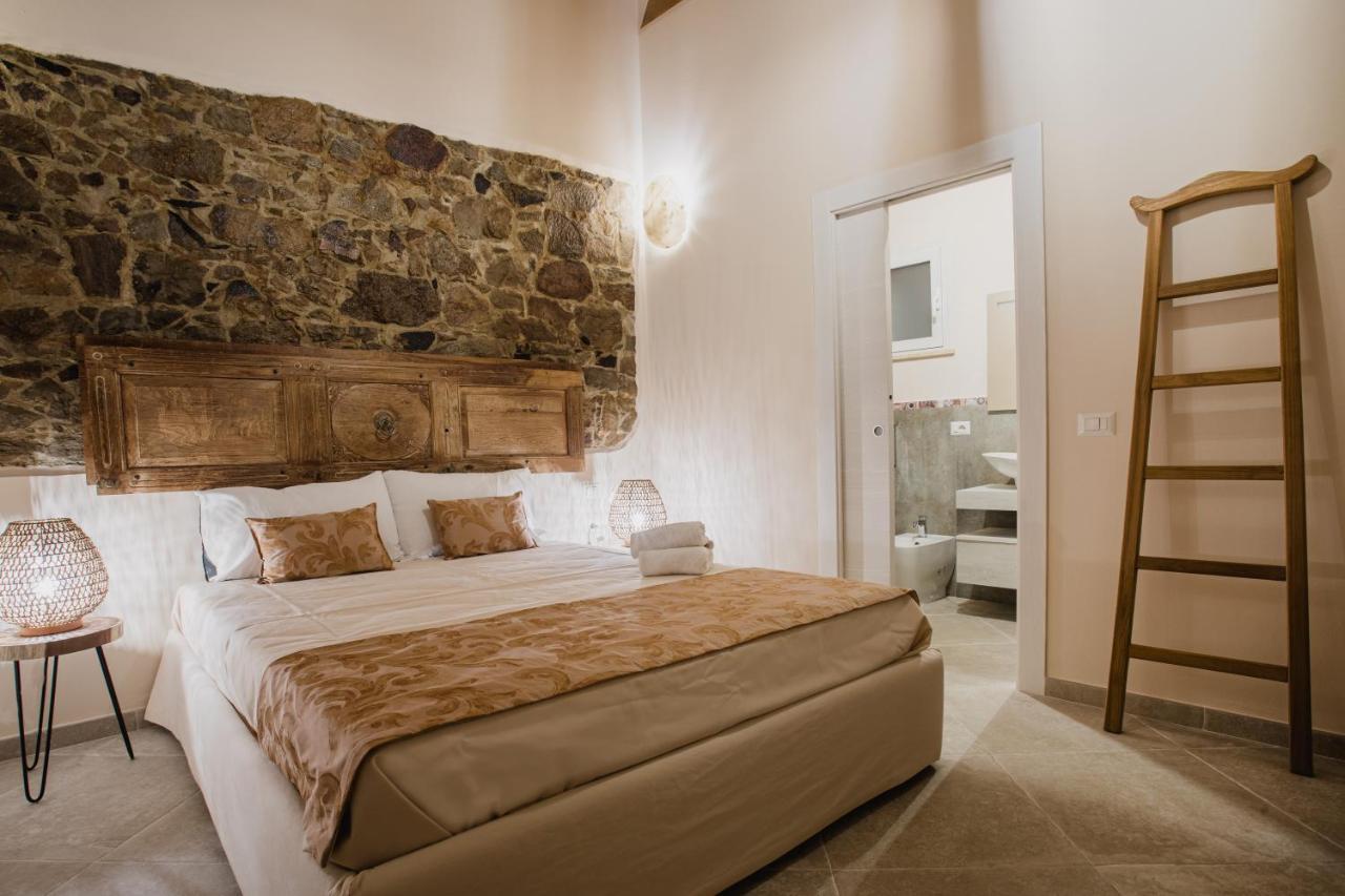 Moon'S Tower Suite&Rooms Портоскузо Екстериор снимка